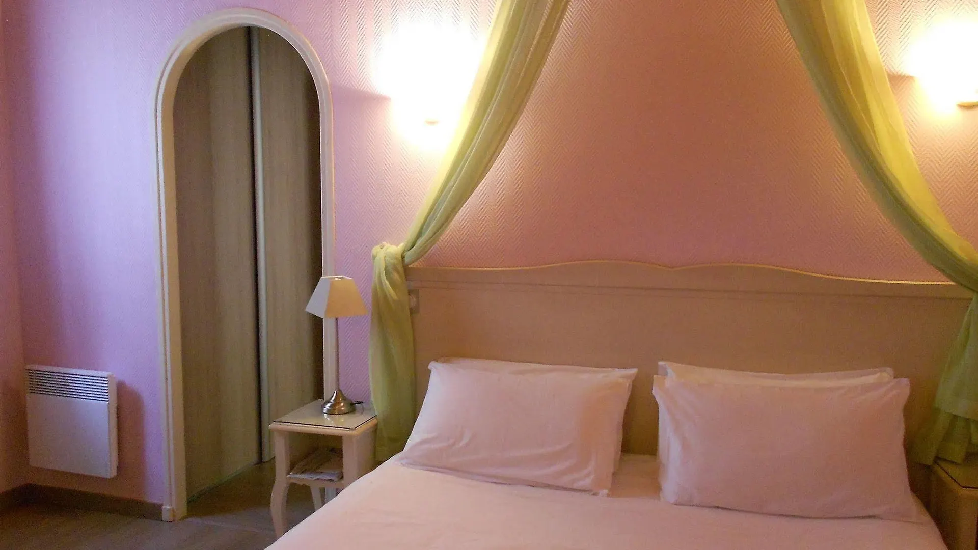 Hotel Le Medieval Palais Des Papes Avignon