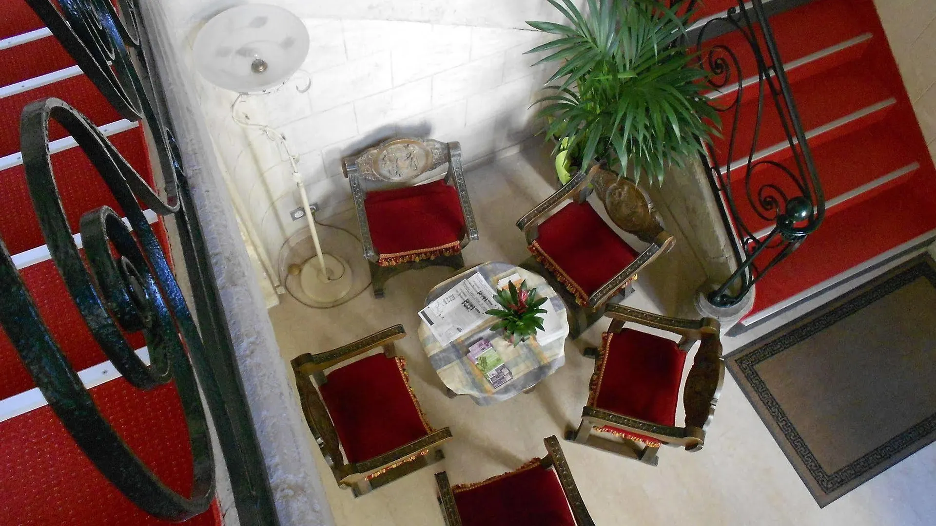 Hotel Le Medieval Palais Des Papes Avignon